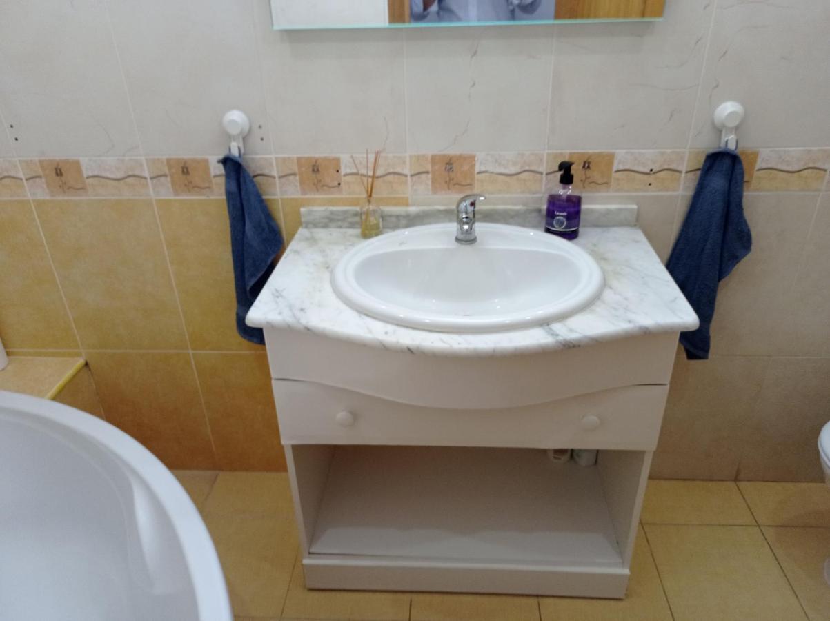 Piso En 148 M2 Con Ascensor ,4 Hab Apartment *