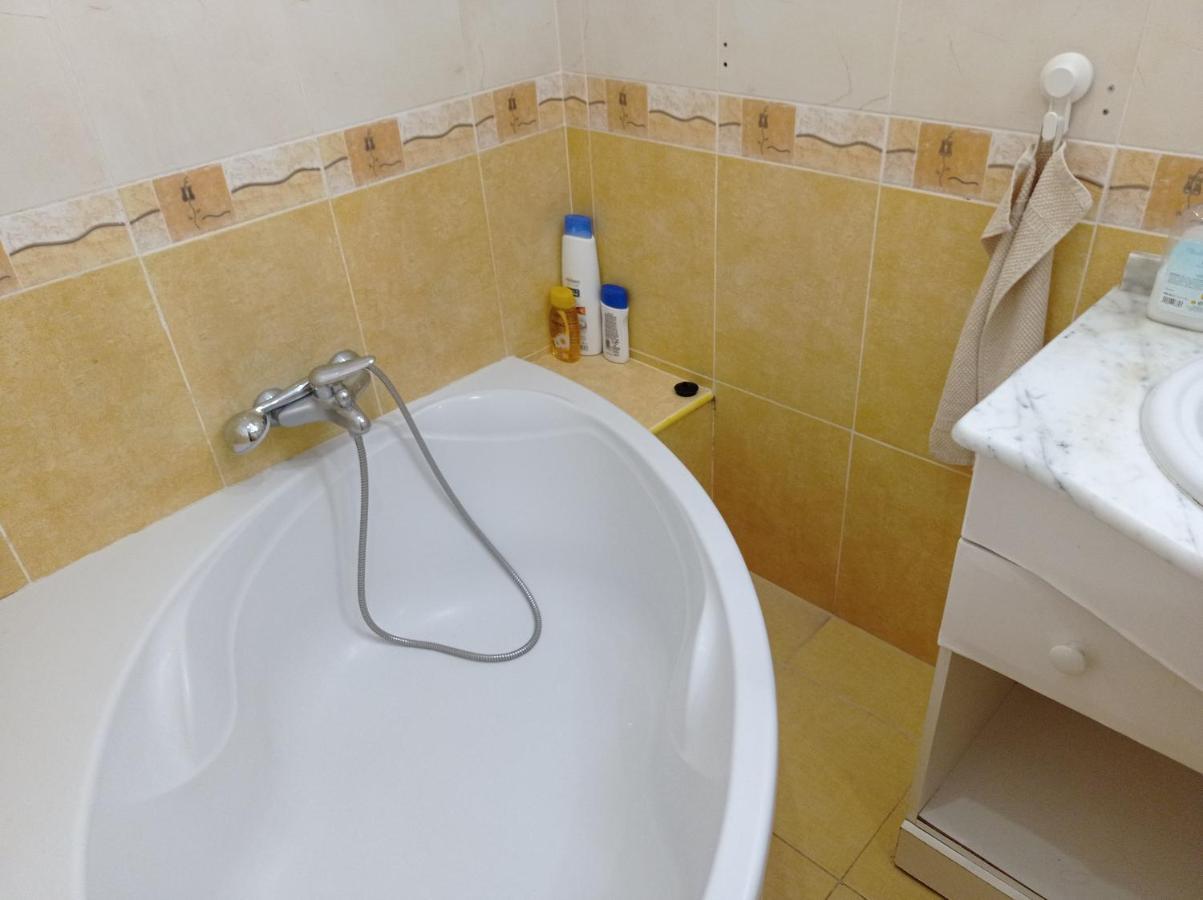 Piso En 148 M2 Con Ascensor ,4 Hab *
